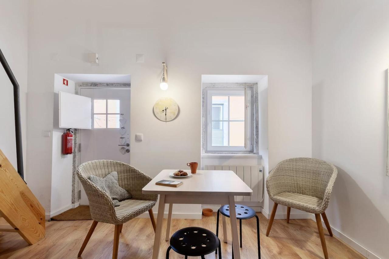 Classic Lisbon Homes: Bright & Central In Belem Kültér fotó