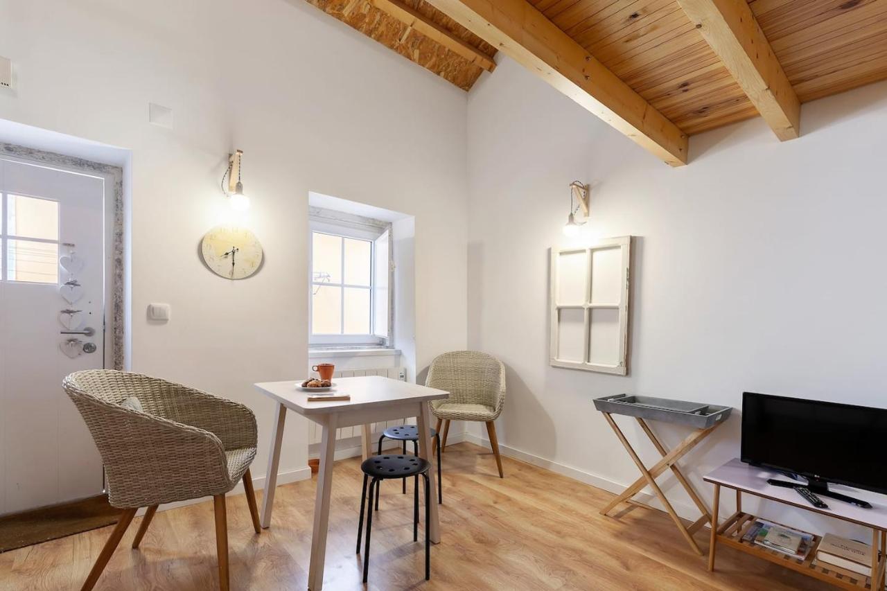 Classic Lisbon Homes: Bright & Central In Belem Kültér fotó