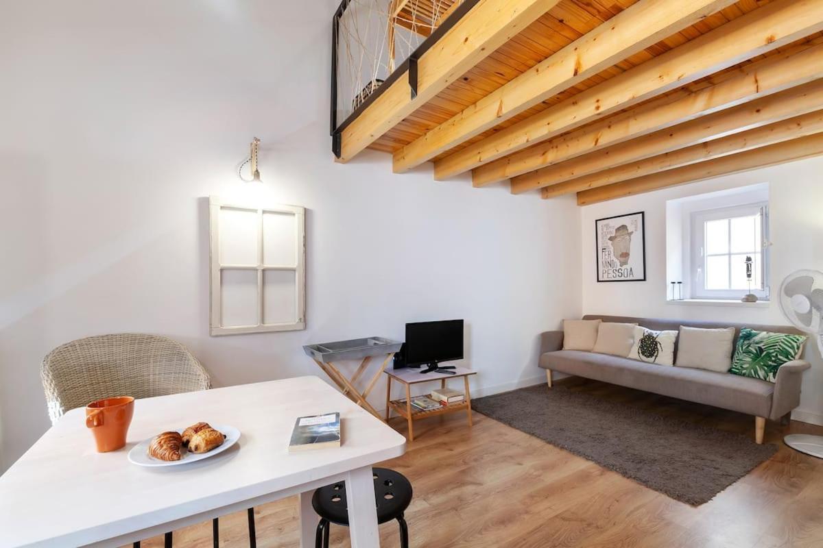 Classic Lisbon Homes: Bright & Central In Belem Kültér fotó